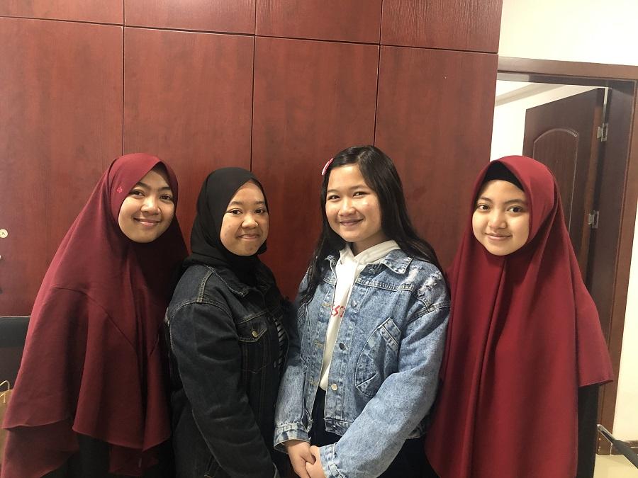 印尼大师主动吸入新冠病毒离世，荒唐举动背后的警示