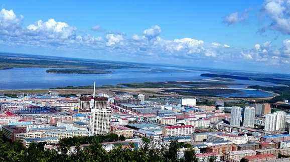 丹东事件回顾，2010年边境城市的群体性冲突与社会反思