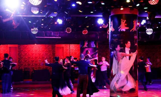 深圳华星舞厅,城市中心的复古娱乐地标 深圳华星舞厅,城市中心的复古娱乐地标