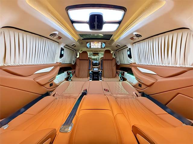 新款奔驰S450七座版深度解析，尊享七座格局，报价几何？