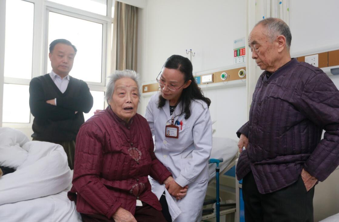 尹老太太说道小说