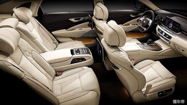 起亚K9 2025款价格揭秘，豪华旗舰轿车的最新市场定位与购车指南