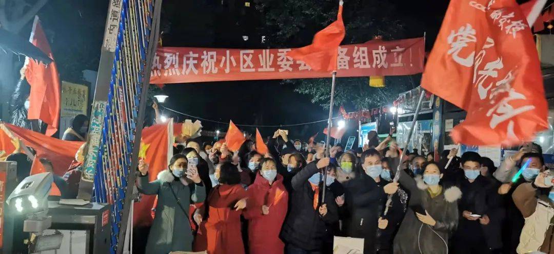 成都疫情解封，烟火重归处的坚守与希望