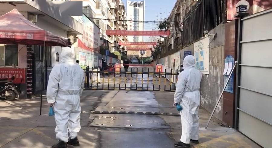 兰州某小区现疑似病例，紧急隔离措施筑牢防疫防线