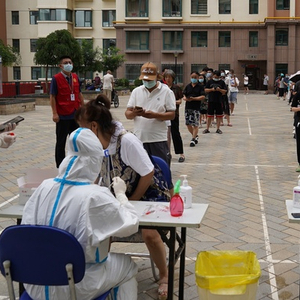 兰州某小区现疑似病例，紧急隔离措施筑牢防疫防线