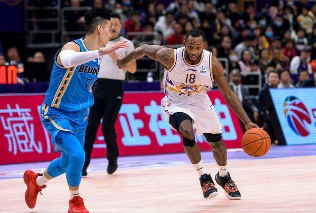 辽宁男篮引援最新动态，瞄准第三外援，冲冠阵容再升级