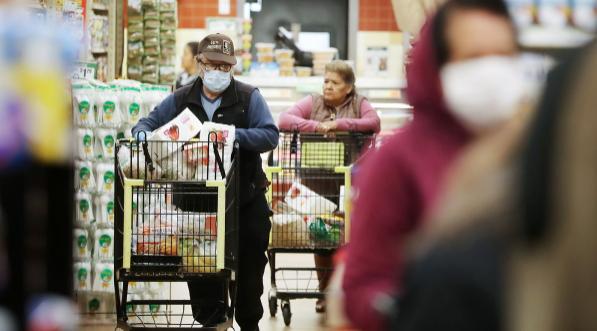 美国新冠感染突破40万，危机、挑战与反思