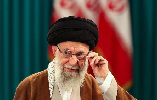 内贾德罕见发声，伊朗政坛暗流涌动，保守派内部分歧公开化