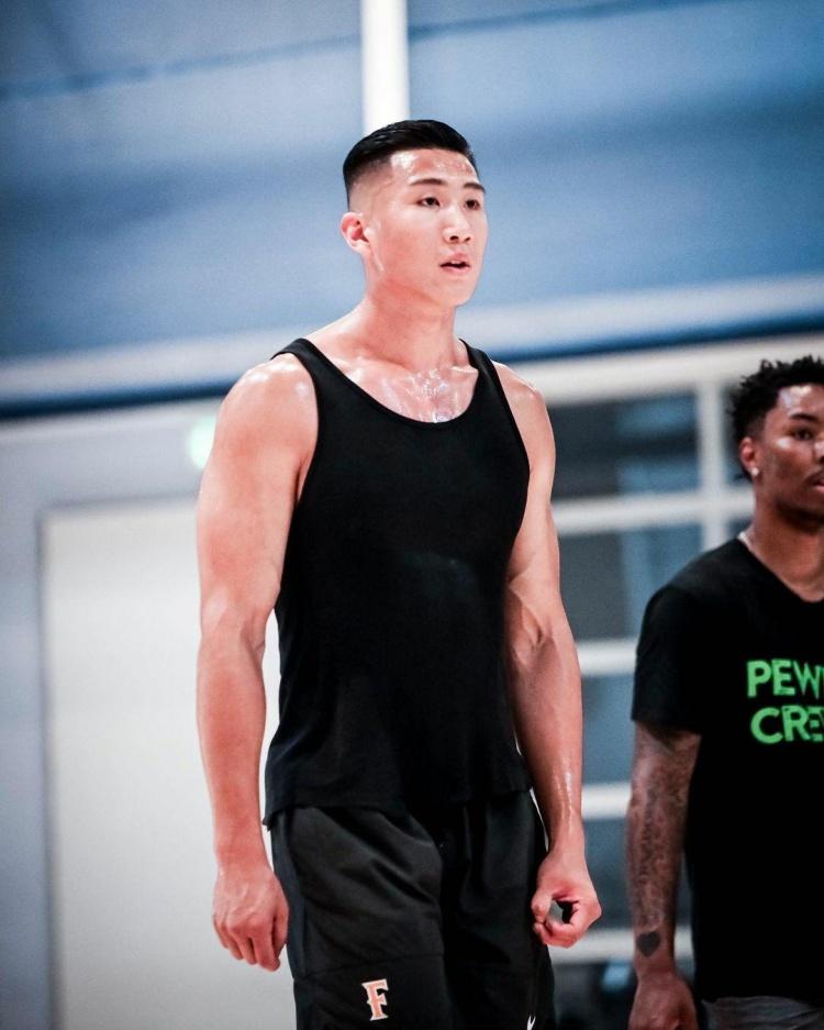 告别隔离时代，取消回国隔离政策背后的变局与思考