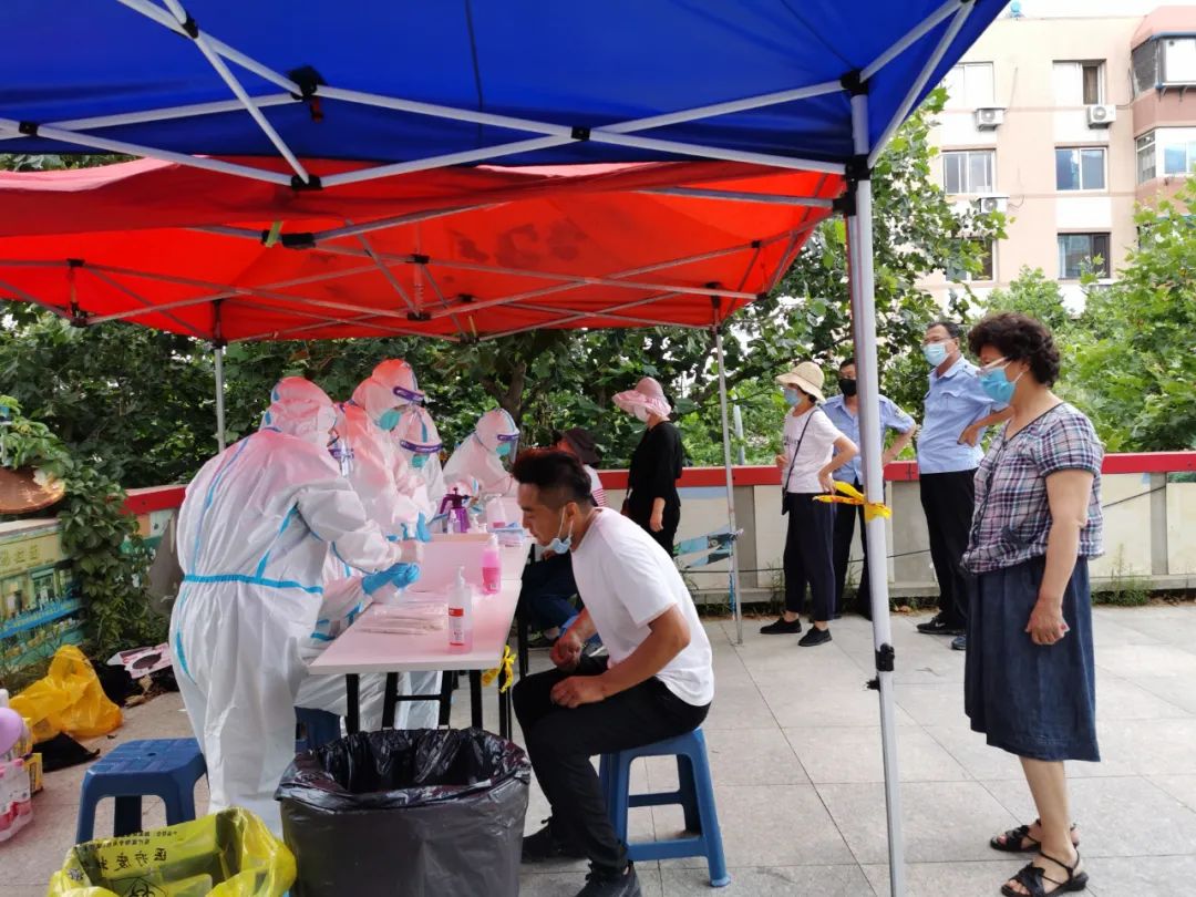 大连全市开展核酸检测，筑牢疫情防线，守护城市安全