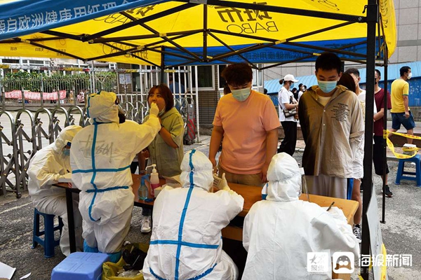 大连全市开展核酸检测，筑牢疫情防线，守护城市安全