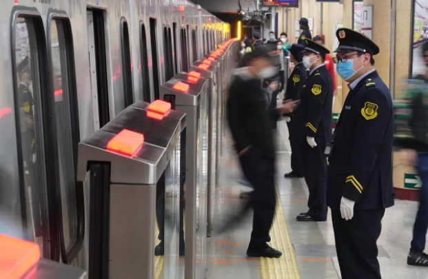 北京地铁多条线路部分站点今起临时封闭,出行请提前规划路线 北京地铁多条线路部分站点今起临时封闭,出行请提前规划路线