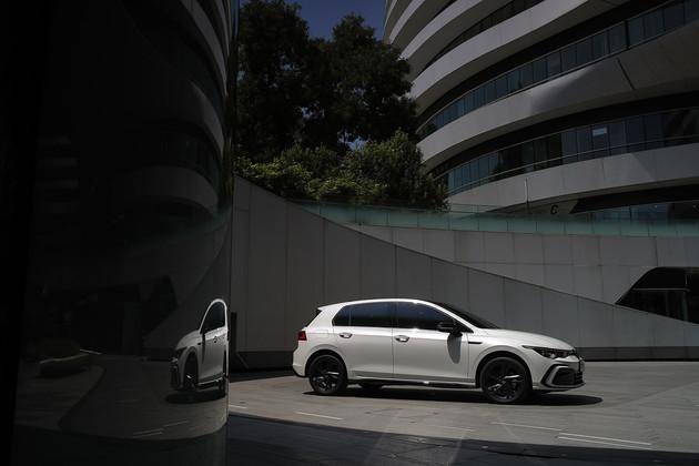 数字时代的驾驭革命，全新高尔夫8代，不止于车，更是移动智能终端