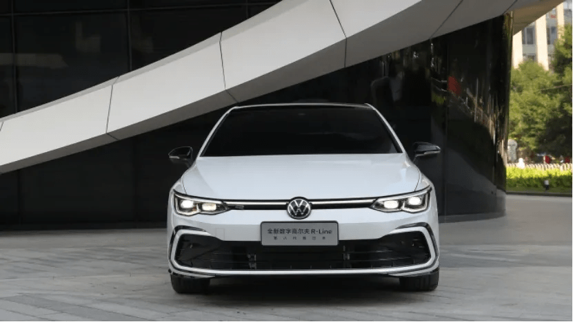 数字时代的驾驭革命，全新高尔夫8代，不止于车，更是移动智能终端