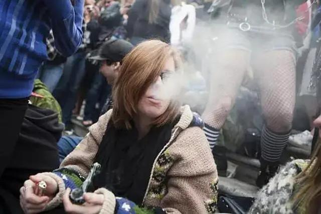 全球疫情警报，单日新增超28万，美国破5.3万背后的挑战与反思