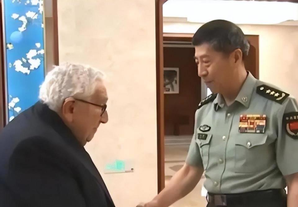 台湾单日新增333例本土确诊病例 疫情再创新高 防控面临严峻挑战