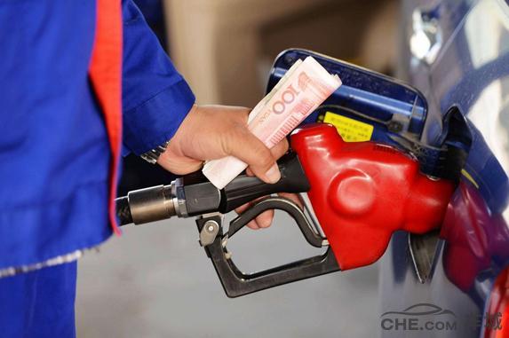 今日油价调整最新时间表，车主必看的最新调价动态