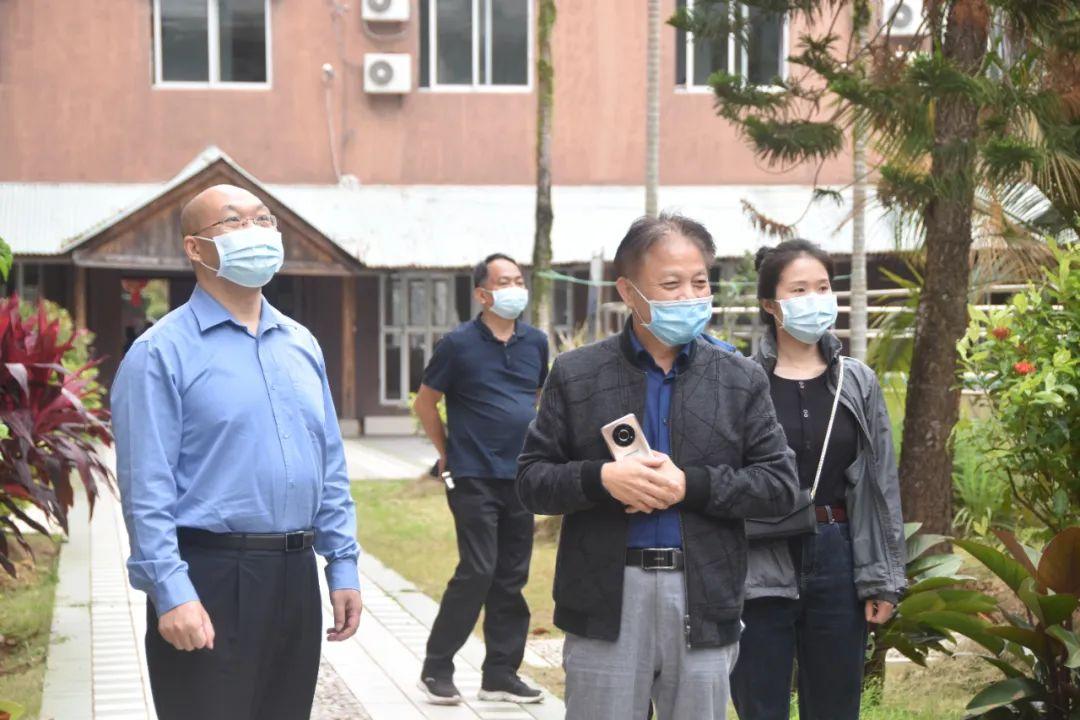 只有密切接触者才隔离吗？疫情防控策略的演变与思考