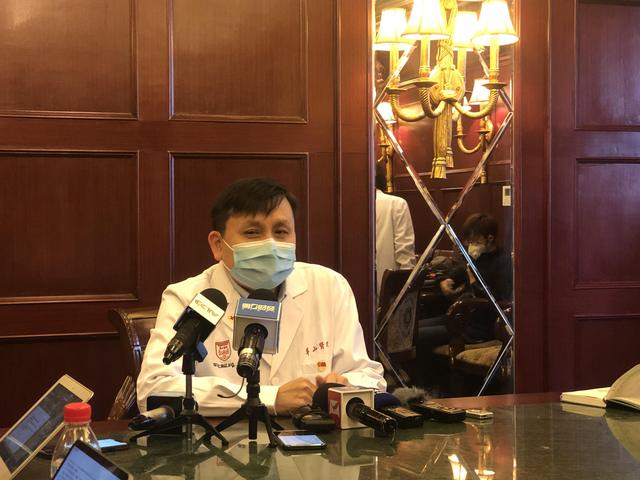 张文宏最新支招，得了新冠怎么办？家庭应对指南请收好