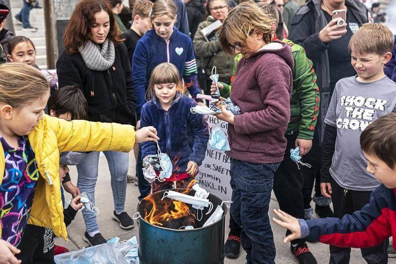 无声的疤痕，全球新冠疫情损失的多维透视
