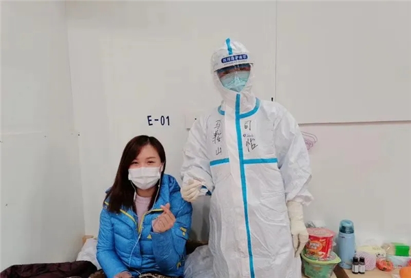 方舱志愿者，守护生命的隐形翅膀