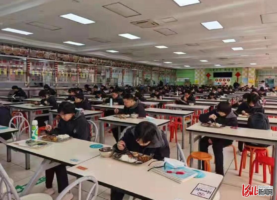 石家庄高中缘何坚守校园？探秘不放假现象的背后动因