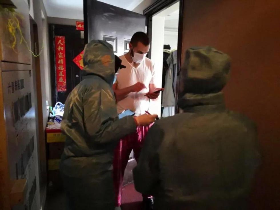 大连两例无症状感染者引发的疫情防控思考