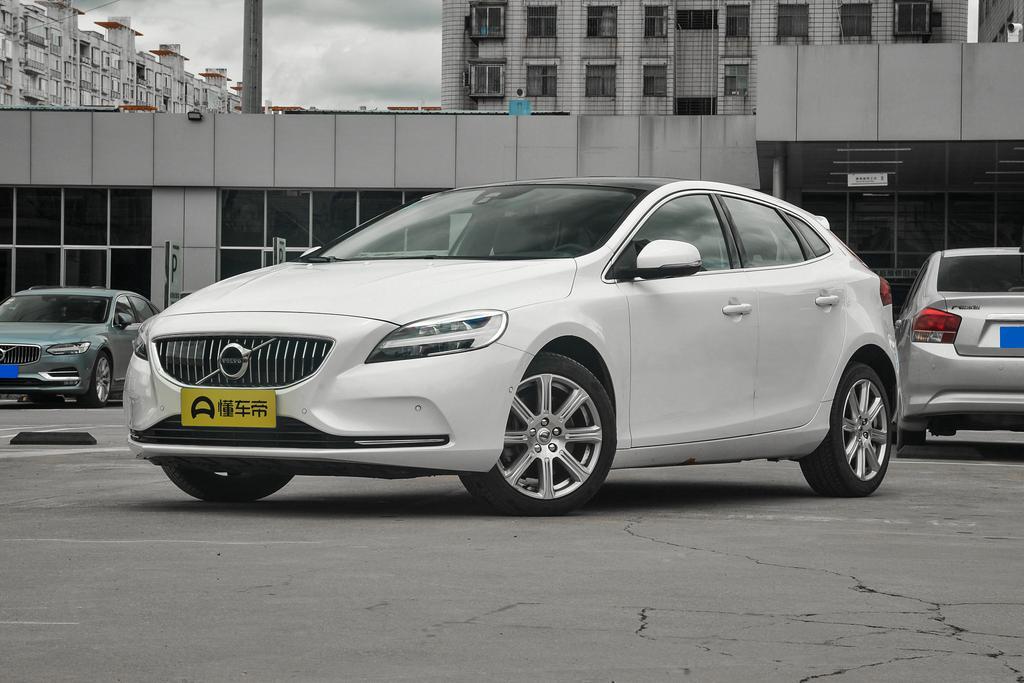 沃尔沃V40多少钱一台？全面解析价格与选购指南