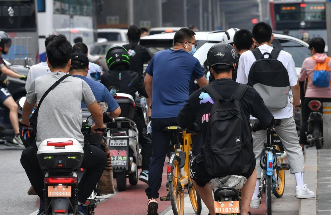 大连限行政策，城市交通治理的探索与影响