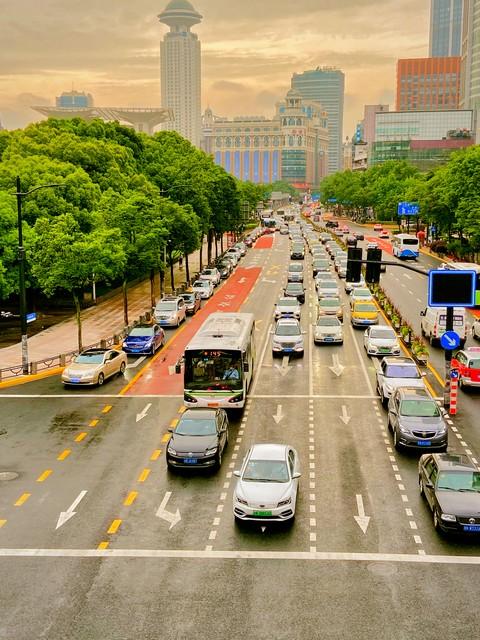 今年国庆节中秋节高速免费吗？这份出行指南请收好！