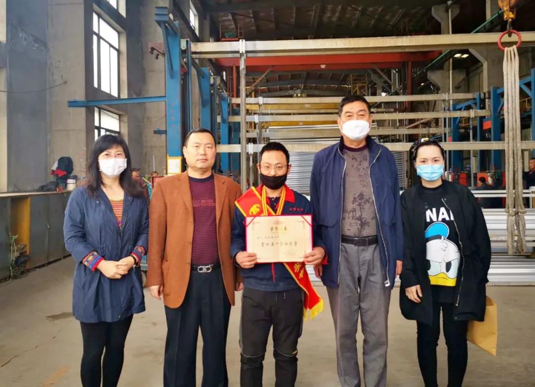 中国冬残奥会奖牌，冰雪赛场上的荣光与温度