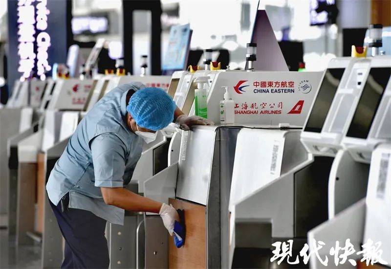 南京禄口机场目前正常运行，旅客出行需留意最新动态