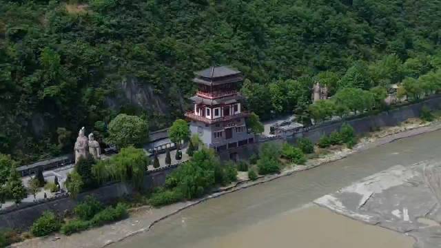 汉中封闭，历史长河中的孤岛与重生