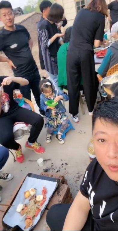 十年漂泊筑爱巢，住毛坯房的女孩，为何不能要？