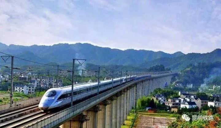 火车K818经停站,一段连接南北的铁道旅程 火车K818经停站,一段连接南北的铁道旅程