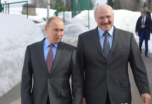 公告快讯，信息时代的双刃剑