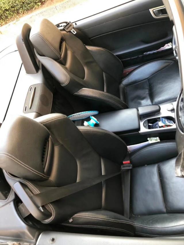 奔驰SLK200敞篷跑车报价，经典敞篷跑车的价值解析