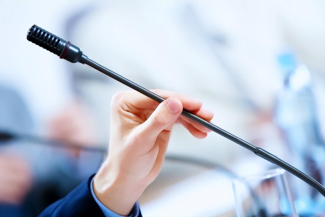 张伯礼院士，今年疫情有望平稳过渡，但防控意识不可松懈