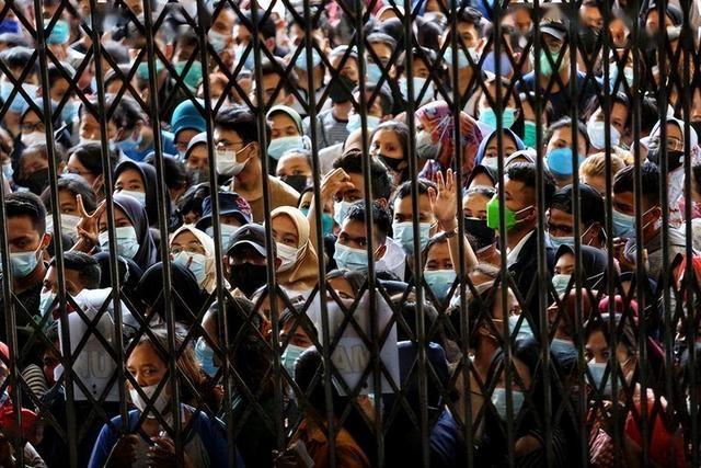 当世界按下暂停键，疫情全球性蔓延的反思与启示