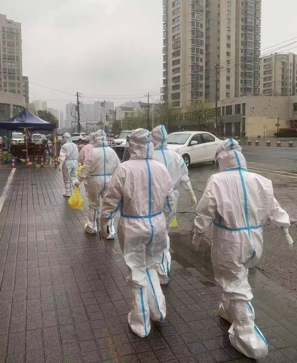 大学城抗疫记，在围城中守望春天