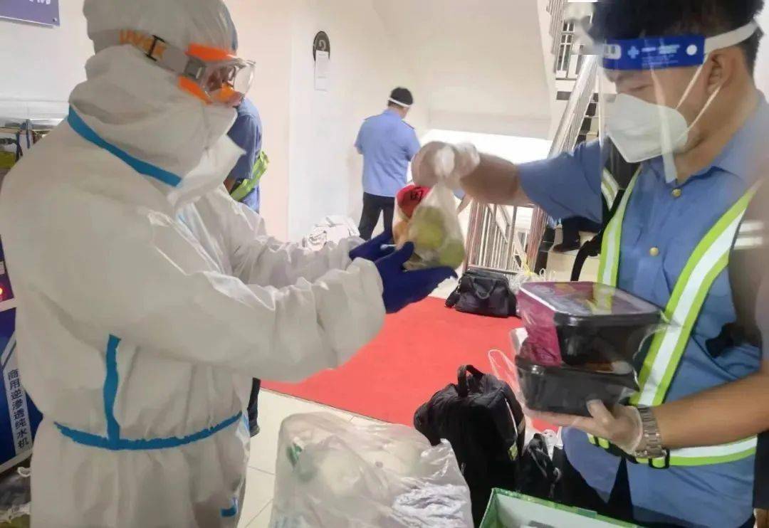 筑牢疫情防线，重庆来返人员需严格落实14天隔离观察