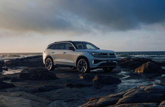 一汽越野车有哪几款？从经典到硬核全解析