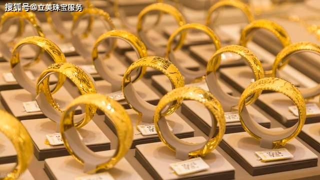 一个金戒指多少钱？从几百到上万元，价格差异背后的秘密