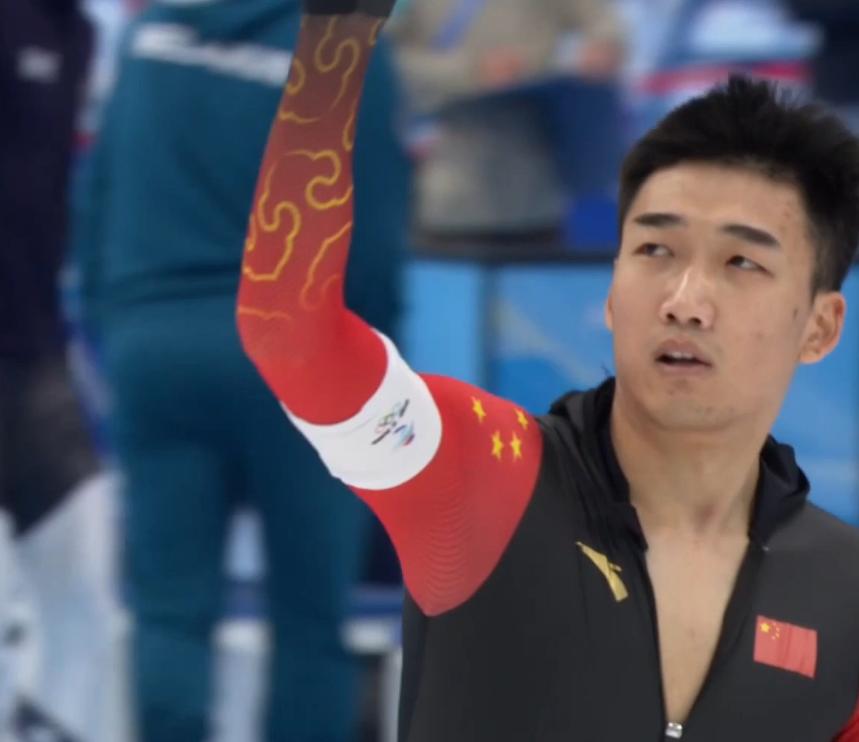 一瞬的燃烧，永恒的回响—重温高亭宇的冰上速度美学