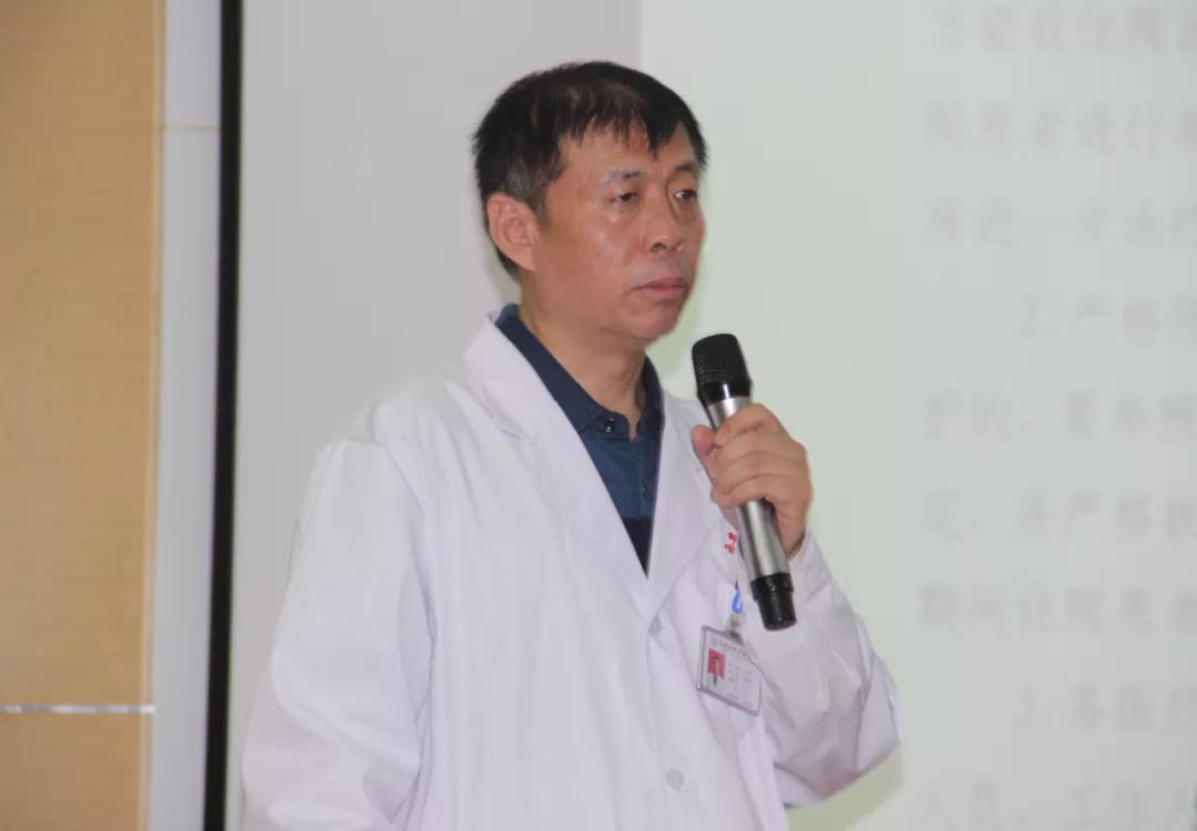 国内中高风险地区持续动态调整，常态化精准防控不松懈