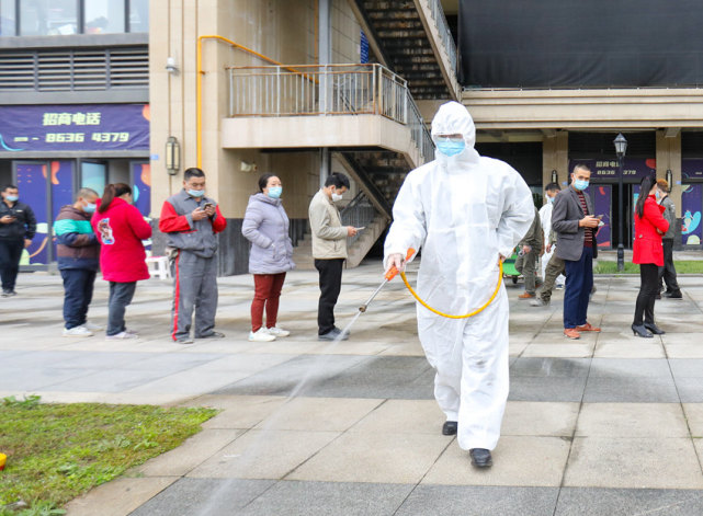 成都疫情最新公布消息，防控措施升级，市民生活有序进行