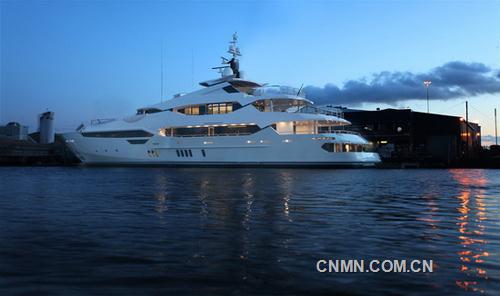 英国豪华游艇,航海传奇与极致工艺的完美融合 英国豪华游艇,航海传奇与极致工艺的完美融合