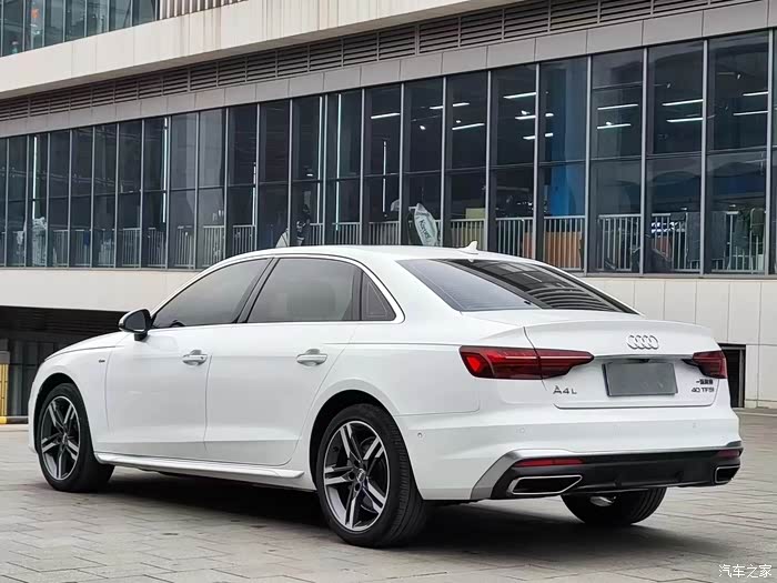 奥迪A4L 2021款价格解析，豪华B级车的性价比之选