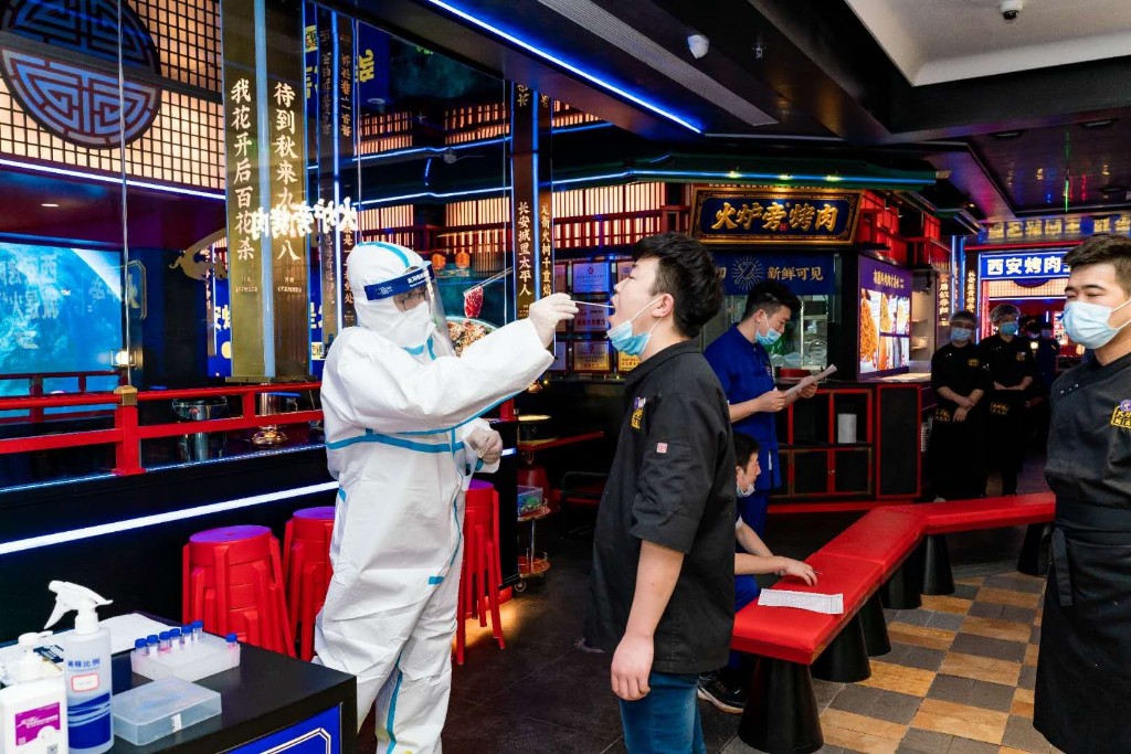 防疫漏洞敲响警钟，北京一餐馆因防控不力致员工感染