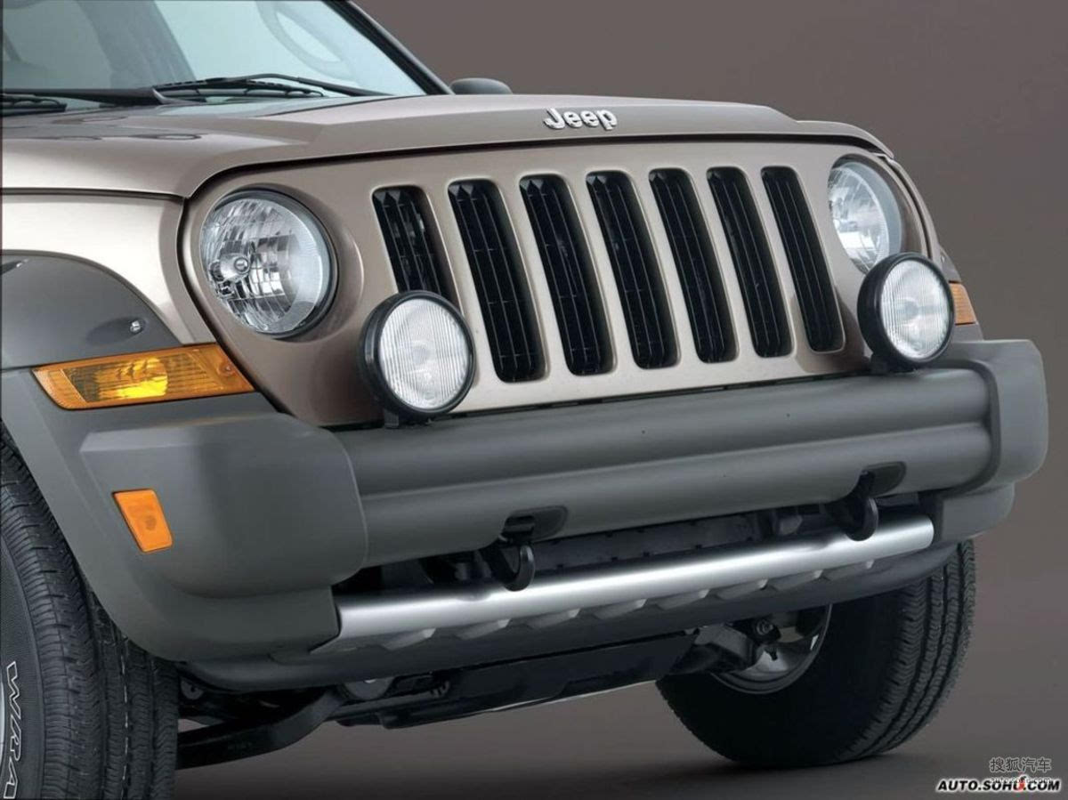 穿越自由之路,Jeep自由人购买指南与车型解析 穿越自由之路,Jeep自由人购买指南与车型解析